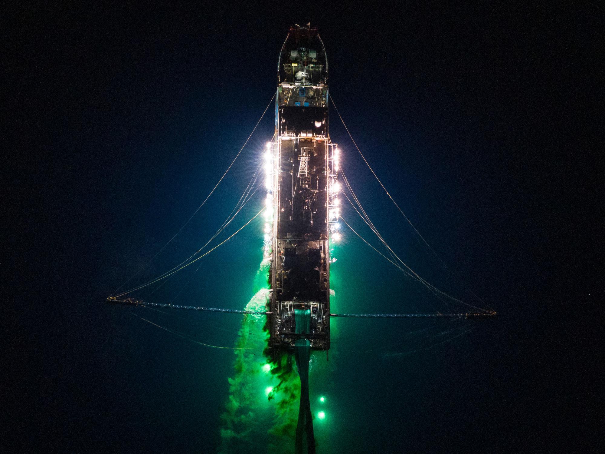 barco pesca chino